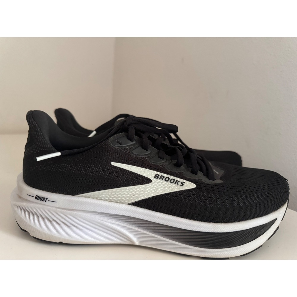 Brooks Ghost 17 Womens Running Shoes Black White 1204311B090 Size 9.5